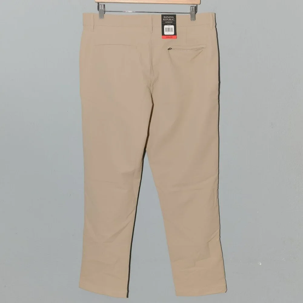 - Banana Republic Men's Flat Front Pant‎